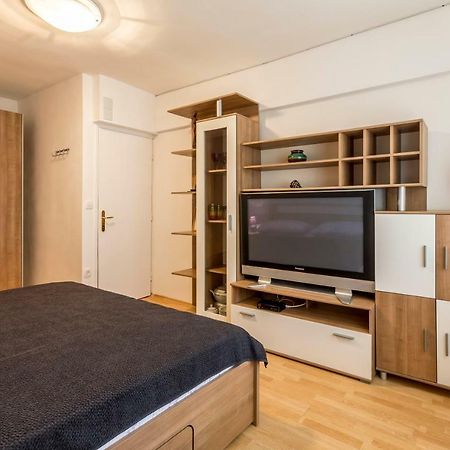 Modern Apartment Near The Beach And Center Of Сплит Экстерьер фото